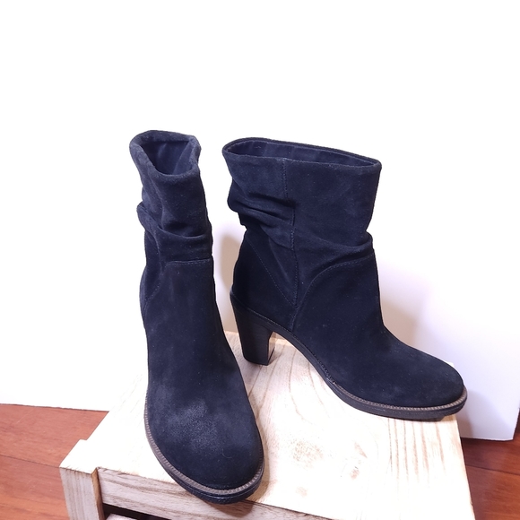 Black Suede Boots Vince Camuto Parka Slouchy WomenSZ 6.5 M Booties 3" heel - Picture 7 of 9